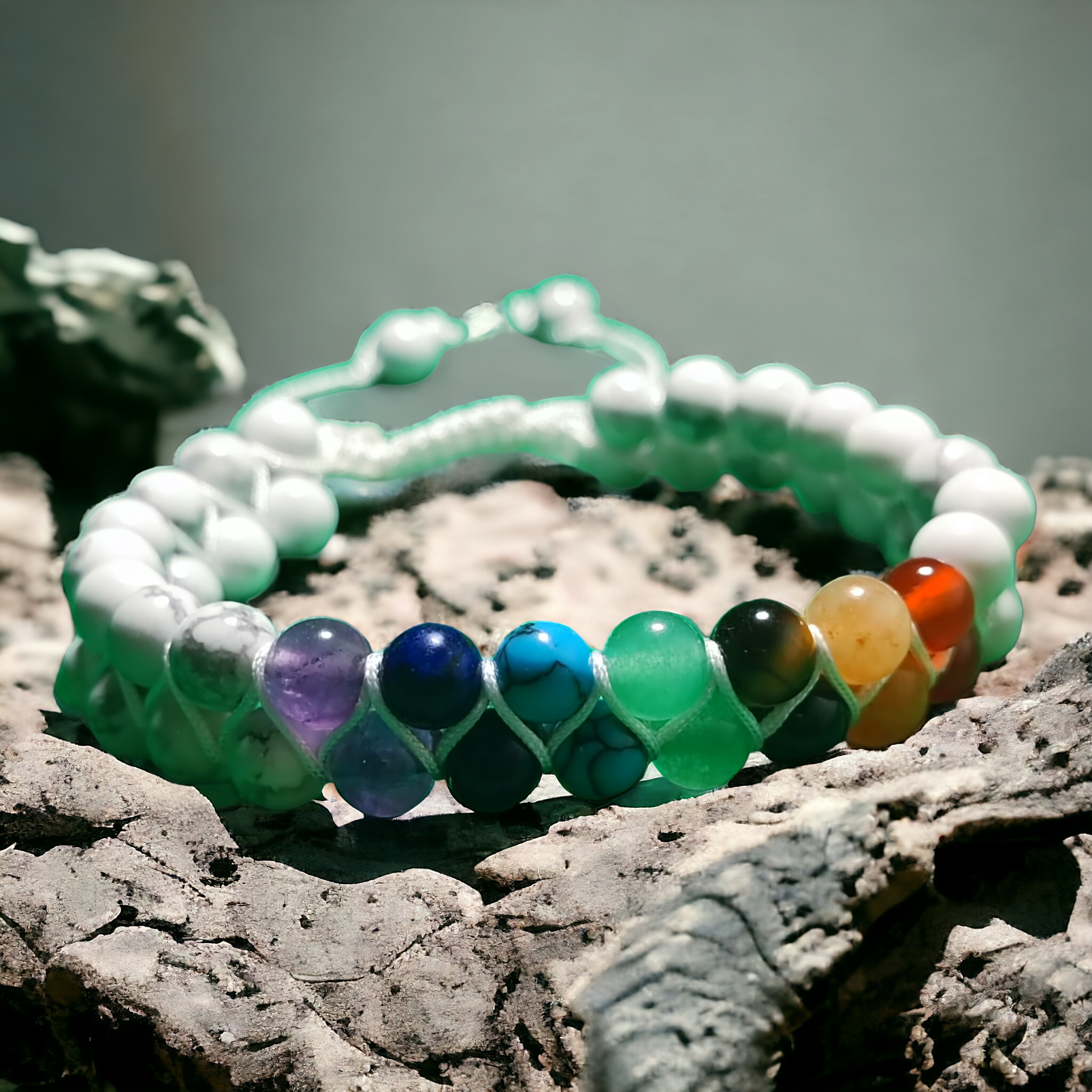 Viaje de los sentidos - Pulsera de howlita de los 7 Chakras