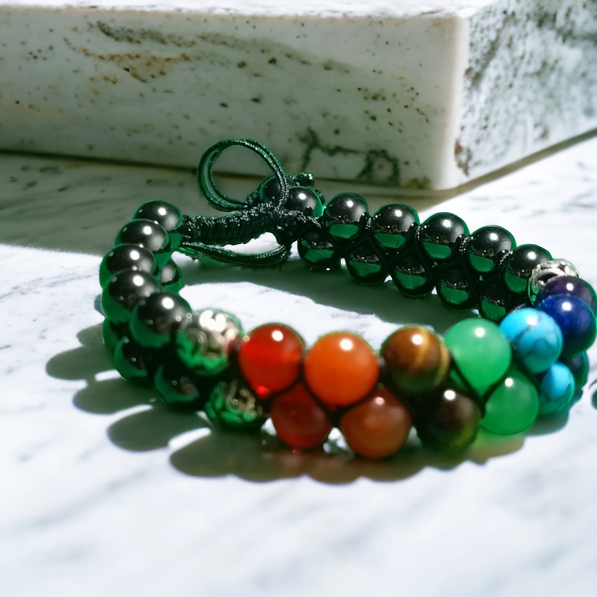 Fuerza magnética - Pulsera de hematita y 7 Chakras